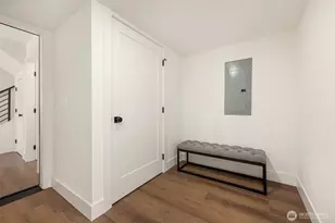 1502 N 100th St, Seattle, WA 98133 - Photo 8