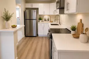 12734 NE 116th Ln, Kirkland, WA 98034 - Photo 2
