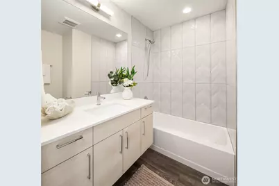 818 NW 53rd Street #B, Seattle, WA 98107 - Photo 18
