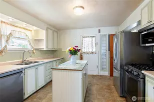 1350 Corbet Dr NW, Bremerton, WA 98312 - Photo 20