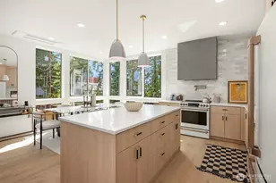 1506 N 100th St, Seattle, WA 98133 - Photo 2