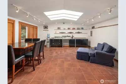 15539 Washington Avenue NE, Bainbridge Island, WA 98110 - Photo 30