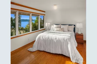 15539 Washington Avenue NE, Bainbridge Island, WA 98110 - Photo 20