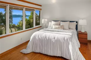 15539 Washington Ave NE, Bainbridge Island, WA 98110 - Photo 20