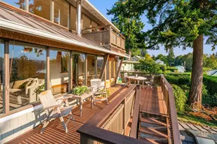 15539 Washington Ave NE, Bainbridge Island, WA 98110 - Photo 16
