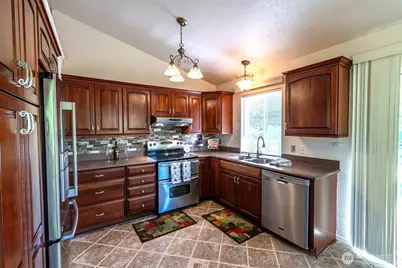 7026 66th Avenue NE, Marysville, WA 98270 - Photo 8
