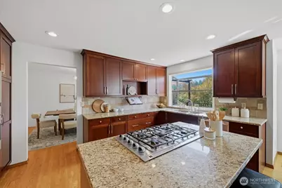 13408 SE 85th Street, Newcastle, WA 98059 - Photo 10