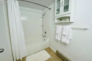 8848 Interlake Ave N, Seattle, WA 98103 - Photo 10