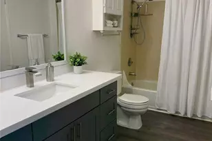 8848 Interlake Ave N, Seattle, WA 98103 - Photo 18