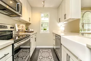 949 Aberdeen Ave NE, Renton, WA 98056 - Photo 14