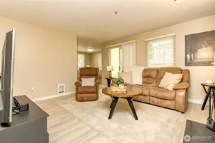 949 Aberdeen Ave NE, Renton, WA 98056 - Photo 6