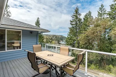 1107 Puesta Del Sol, Camano Island, WA 98282 - Photo 16