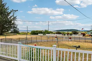 895 Prairie View Ave, Coupeville, WA 98239 - Photo 6
