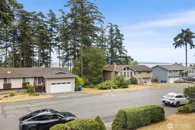 1127 SW Fairhaven Drive, Oak Harbor, WA 98277 - Photo 22