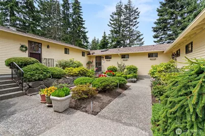1111 S 249th Place, Des Moines, WA 98198 - Photo 2