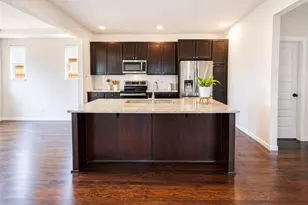 9506 S 235th Pl, Kent, WA 98031 - Photo 4