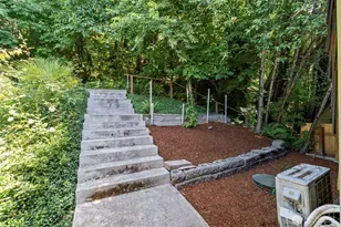 28243 Manzanita Beach Rd SW, Vashon, WA 98070 - Photo 4