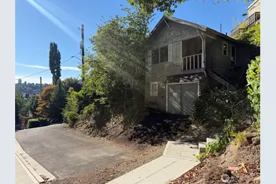 2814 S Grand St, Seattle, WA 98144 - Photo 2