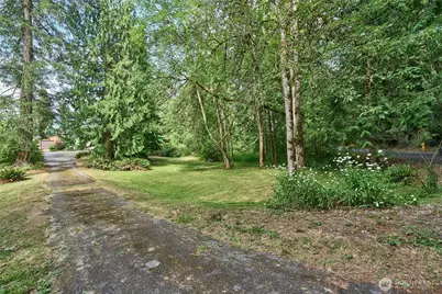 8209 144th Place SE, Newcastle, WA 98059 - Photo 10