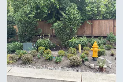 8209 144th Place SE, Newcastle, WA 98059 - Photo 6