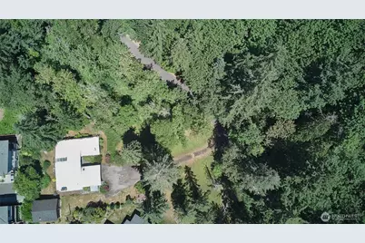 8209 144th Place SE, Newcastle, WA 98059 - Photo 4