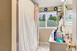 1110 S 25th St, Tacoma, WA 98405 - Photo 14