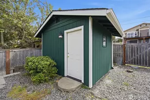 1816 W 6th St, Port Angeles, WA 98363 - Photo 34
