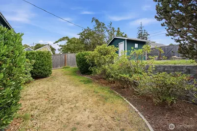 1816 W 6th Street, Port Angeles, WA 98363 - Photo 32