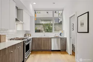 3043c 21st Ave W, Seattle, WA 98199 - Photo 6