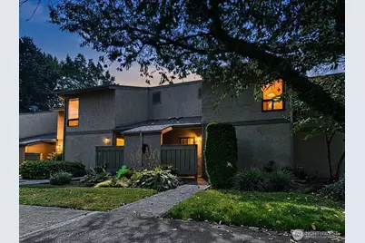 10011 NE 138th Place #A5, Kirkland, WA 98034 - Photo 1