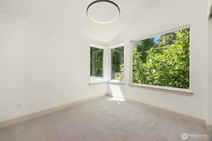 1257 NE 100th St, Seattle, WA 98125 - Photo 10
