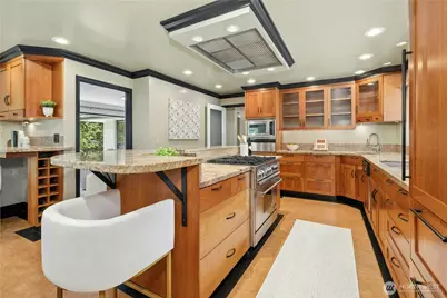 18411 40th Place NE, Lake Forest Park, WA 98155 - Photo 8