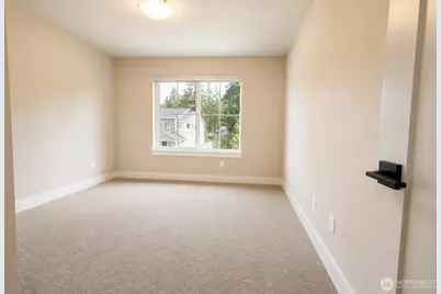 18532 Meridian Ave SE, Bothell, WA 98012 - Photo 26