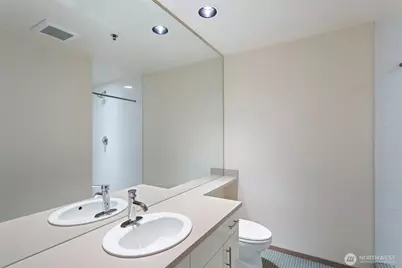 2030 Western Avenue #514, Seattle, WA 98121 - Photo 20