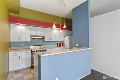 2030 Western Avenue #514, Seattle, WA 98121 - Photo 4