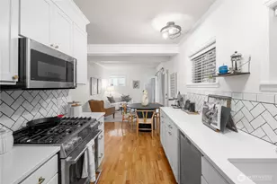 2203 Yale Ave. E., Seattle, WA 98102 - Photo 12