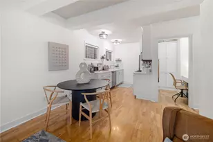 2203 Yale Ave. E., Seattle, WA 98102 - Photo 8