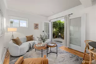 2203 Yale Ave. E., Seattle, WA 98102 - Photo 6