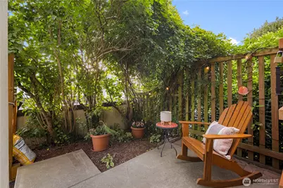 2203 Yale Avenue E #B1, Seattle, WA 98102 - Photo 24