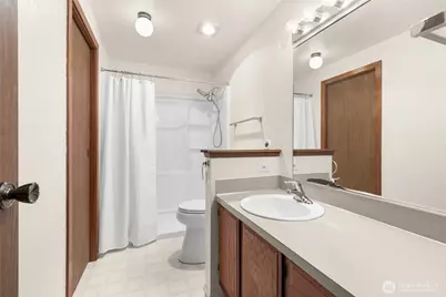 12528 NE 117th Place #E1, Kirkland, WA 98034 - Photo 12