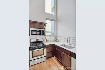 1915 25th Avenue S #Unit D, Seattle, WA 98144 - Photo 4