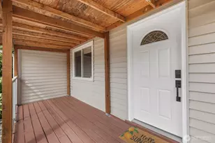 15507 56th Ave W, Edmonds, WA 98026 - Photo 2