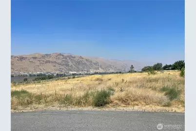 315 NW Deep River Crt, East Wenatchee, WA 98802 - Photo 12