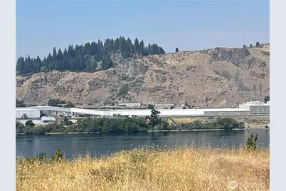 315 NW Deep River Crt, East Wenatchee, WA 98802 - Photo 10