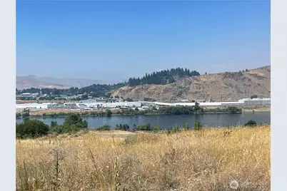315 NW Deep River Crt, East Wenatchee, WA 98802 - Photo 4