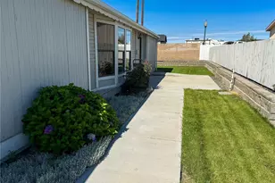 1701 E Burr Ave, Moses Lake, WA 98837 - Photo 2