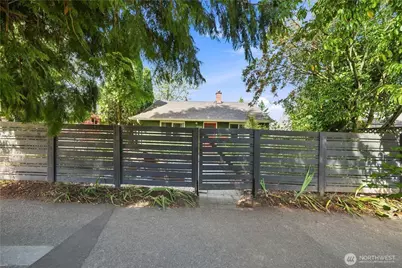 9223 21st Avenue SW, Seattle, WA 98106 - Photo 30