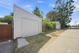 9223 21st Ave SW, Seattle, WA 98106 - Photo 32