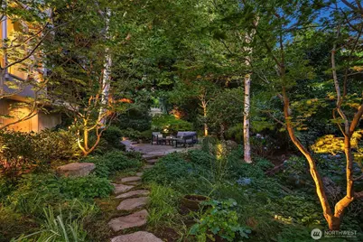 2667 44th Avenue W, Seattle, WA 98199 - Photo 38