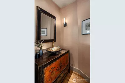 2667 44th Avenue W, Seattle, WA 98199 - Photo 20